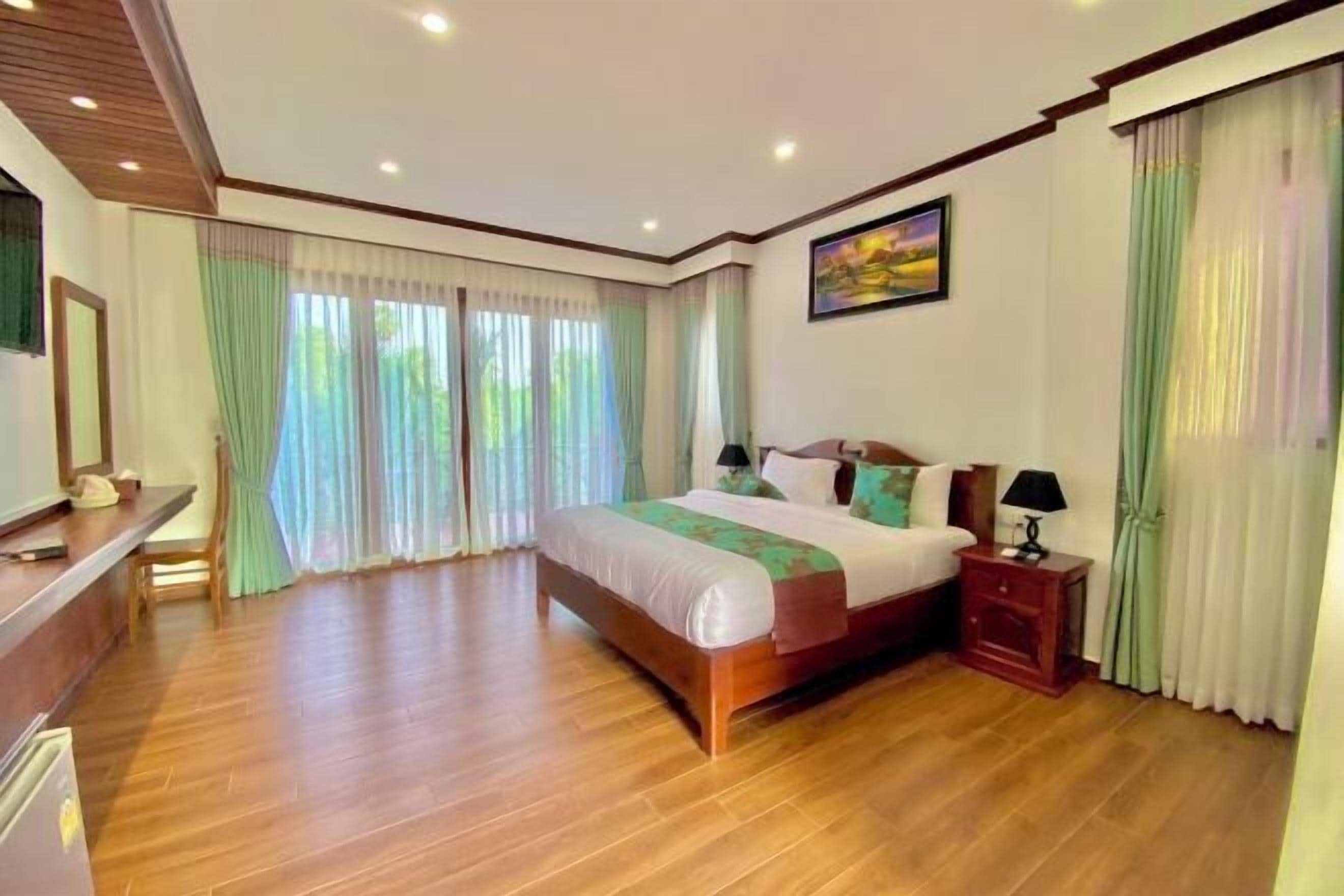 In-room safe, blackout drapes, iron/ironing board, free WiFi