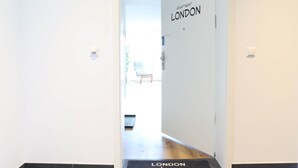 Unclassified image, 3 of 50, button - Apartment "London" 63m² |Cologne|Messe|Phantasialand|Bonn (Erftstadt)