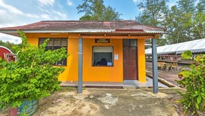 Unclassified image, 5 of 6, button - Alia Express Bari Indah Beach Resort (Setiu)