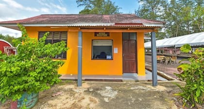 Alia Express Bari Indah Beach Resort