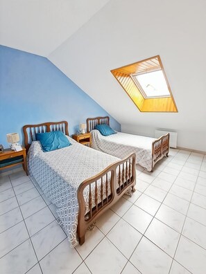 Vauvan matkasänky, ilmainen Wi-Fi