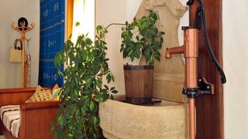 Lit parapluie, Wi-Fi gratuit, draps fournis