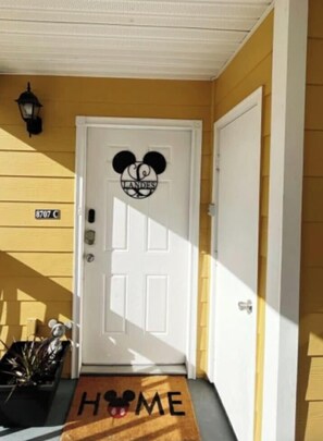 Exterior detail - Disney, Pool, Hot Tub, Gym! (Kissimmee)