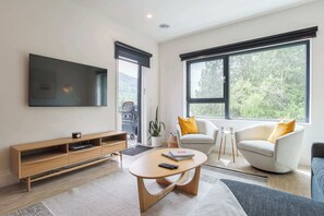 Tv, kontorer