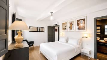 1 chambre, bureau, fer et planche à repasser, Wi-Fi