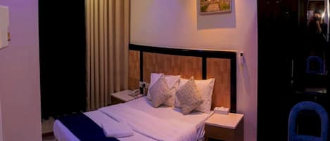 Standard Single Room | Desk, laptop workspace, free WiFi, bed sheets