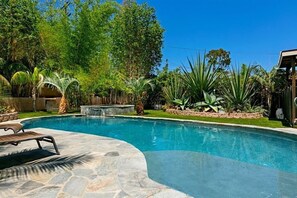 Pool - Luxury 3 BD Urban Beach House with Pool & Spa! (San Diego)