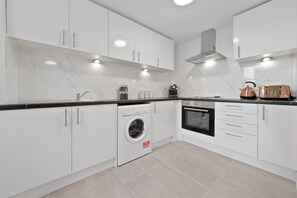 Studio | Private kitchen - Stunning Ensuite Room Crystal Palace London Se20 (London)