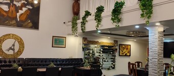 IDEAL POUR LES FUMEURS Chambre avec balcon. Tout peut se faire a pied