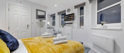 Studio | Free WiFi, bed sheets