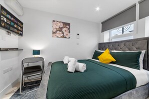 Studio | Bügeleisen/Bügelbrett, kostenloses WLAN, Bettwäsche