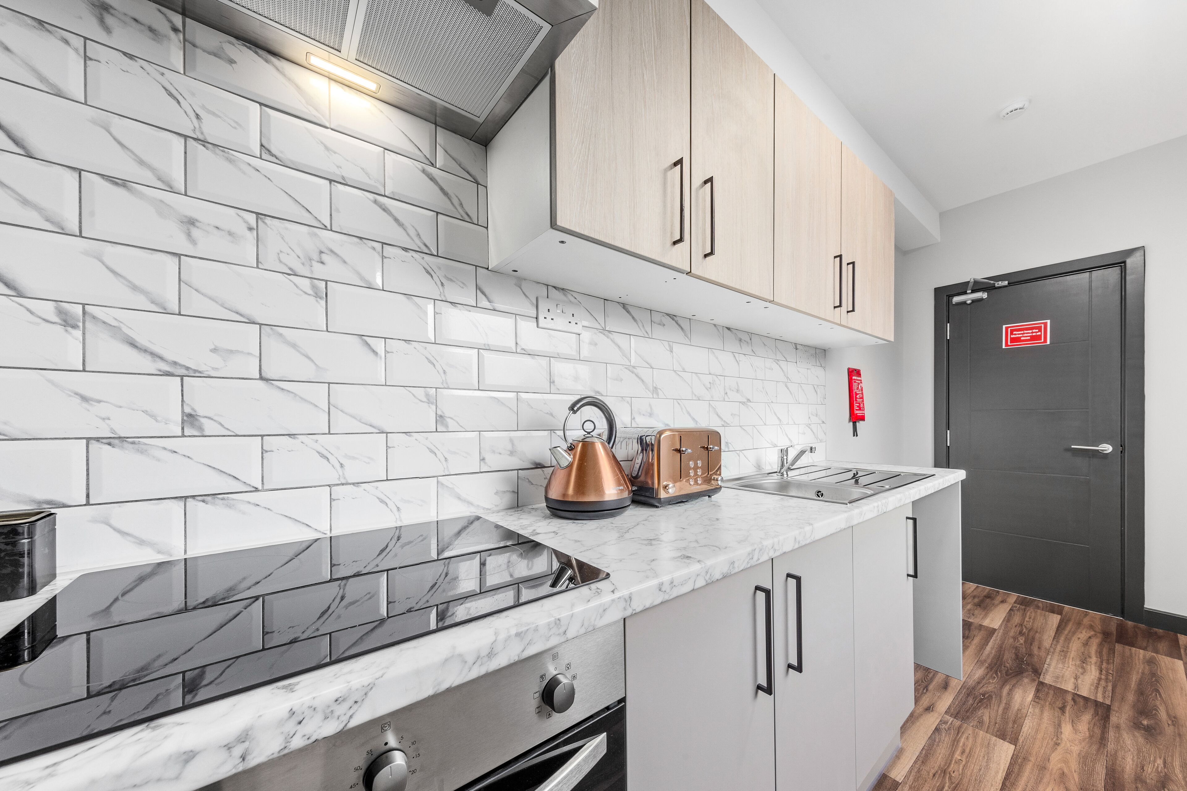 Studio | Private kitchen | Fridge, microwave, electric kettle