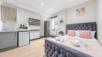 Studio | Iron/ironing board, free WiFi, bed sheets