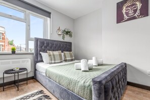 Studio | Free WiFi, bed sheets - Cozy Serviced En-suite Room Sydenham London Se26 (London)