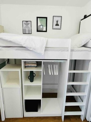 1 bedroom, iron/ironing board, free WiFi, bed sheets