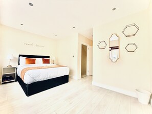 3 bedrooms, iron/ironing board