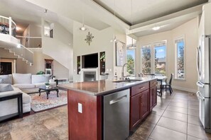Smart TV, fireplace, offices