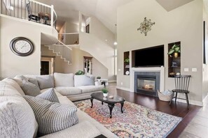 Smart TV, fireplace, offices