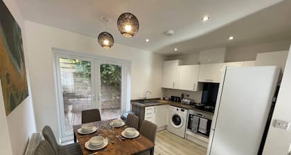 3 Bedroom New House with WiFi