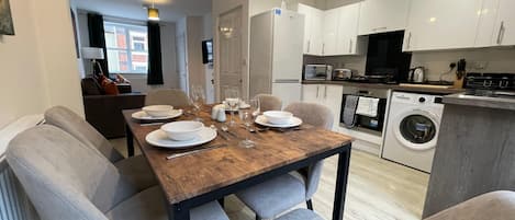 Casa | Servicio de comidas en la habitación