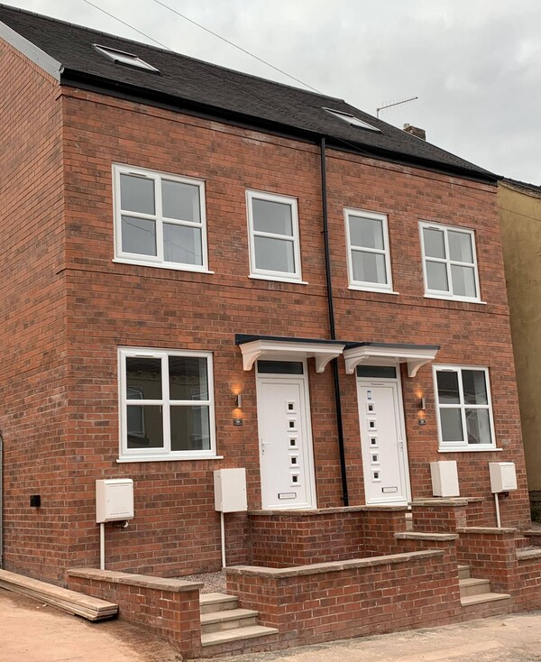 3 Bedroom New House With Wifi - Newcastle-under-Lyme
