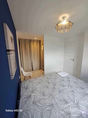 4 chambres, bureau, lit parapluie, Wi-Fi gratuit