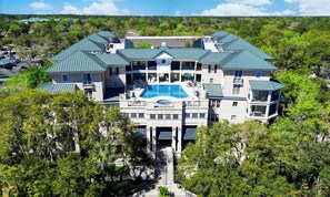 Exterior - Luxury Villa Rooftop Pool near Beach Hilton Head (Hilton Head Island)