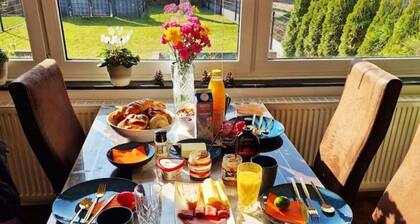 3Zi, Bad, Küche, Backofen, Balkon, Parkplatz