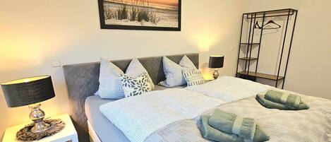 2 bedrooms, desk, soundproofing, iron/ironing board