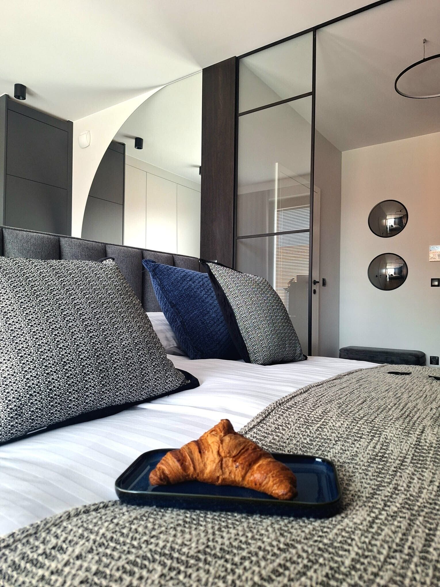 Studio Suite phong cách cổ điển, ban công (E33) | Bộ đồ giường kháng dị ứng, trang trí khác biệt 