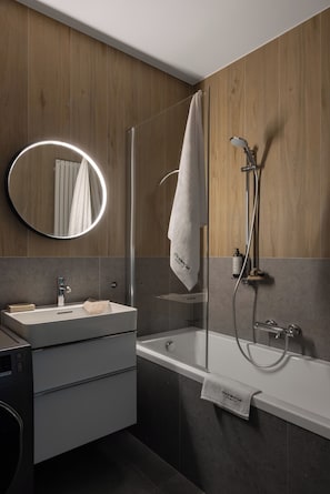 Comfort Apartment, Terrace (E02) | Bathroom | Combined shower/tub, hair dryer, towels, soap