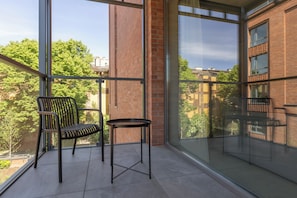 Classic Studio (E20) | Balcony