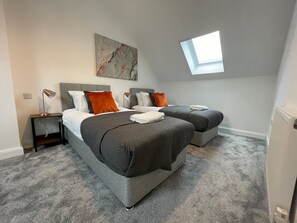 3 soverom, strykejern/-brett, wi-fi (inkludert) og sengetøy