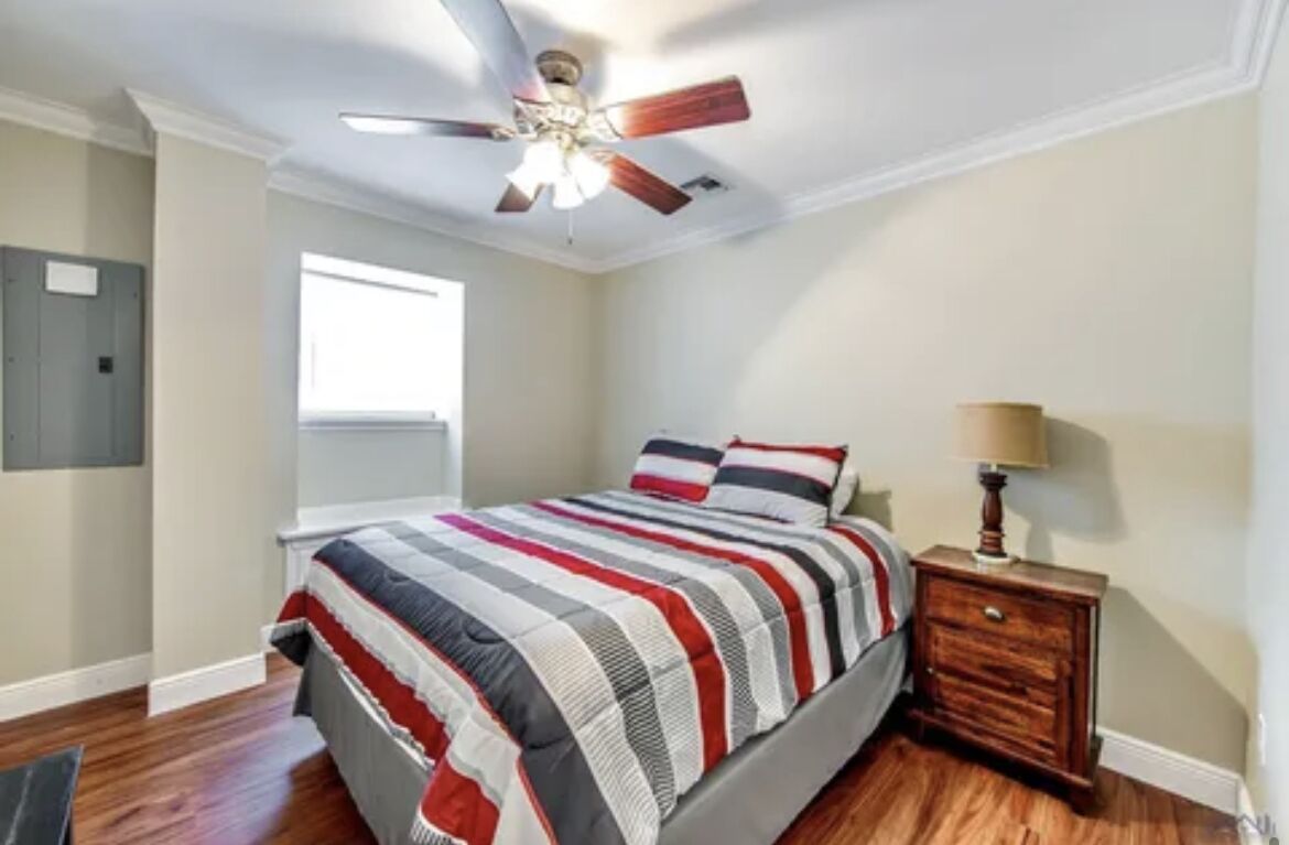 3 bedrooms, in-room safe, iron/ironing board, free WiFi