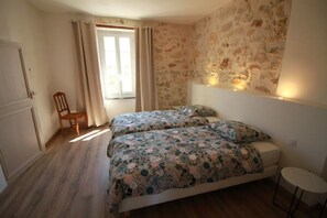 6 bedrooms, desk, iron/ironing board, free WiFi - Casa d'Anthony, House with swimming pool (Saint-Nazaire-d'Aude)