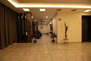 Lobby - The Butterfly Luxury Serviced Apartments Visakhapatnam (Visakhapatnam)