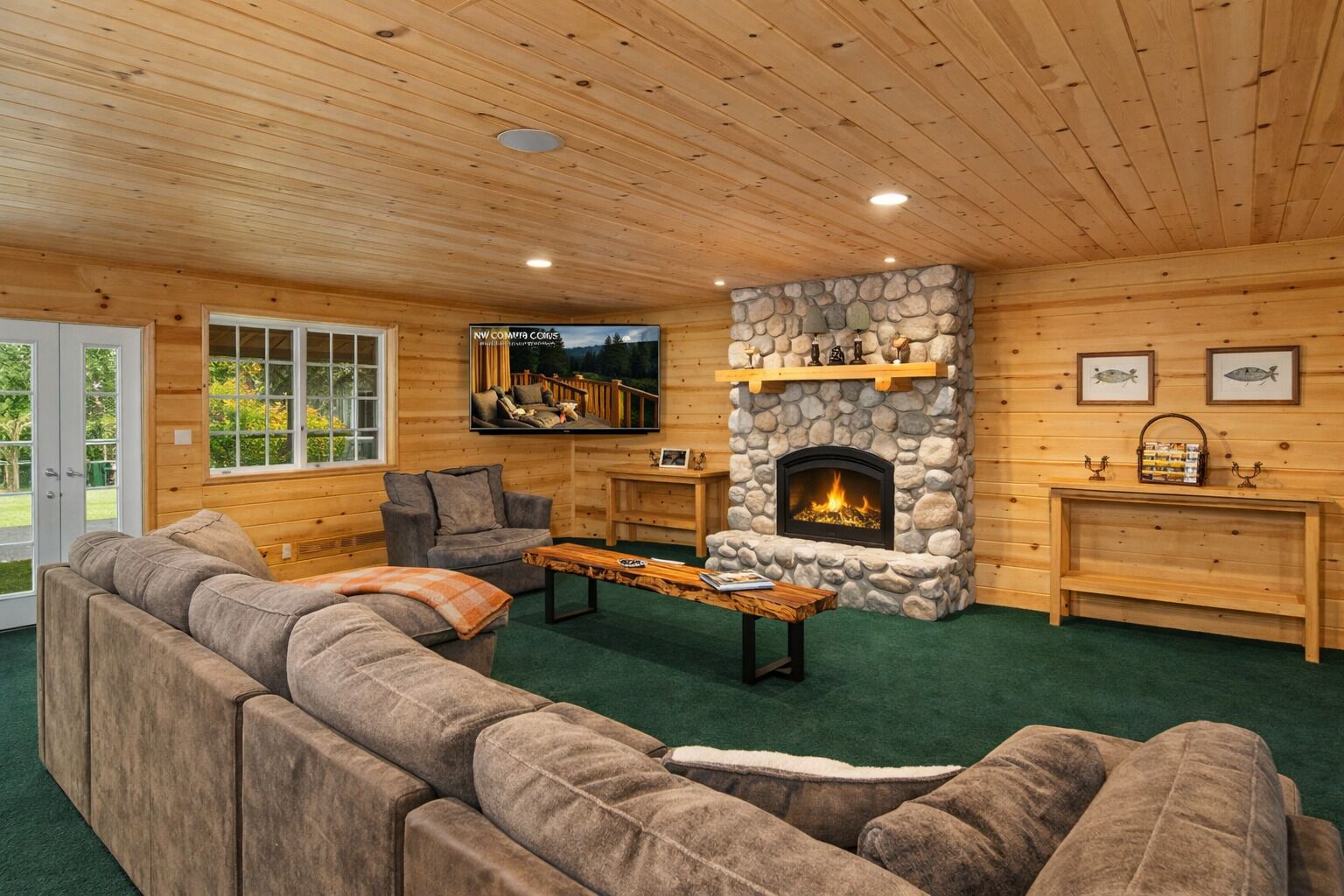 River Road Lodge-sleeps 16, Hot Tub, 2 Fireplaces, Pool Table - Waszyngton
