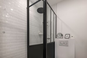 Dusche, Haartrockner