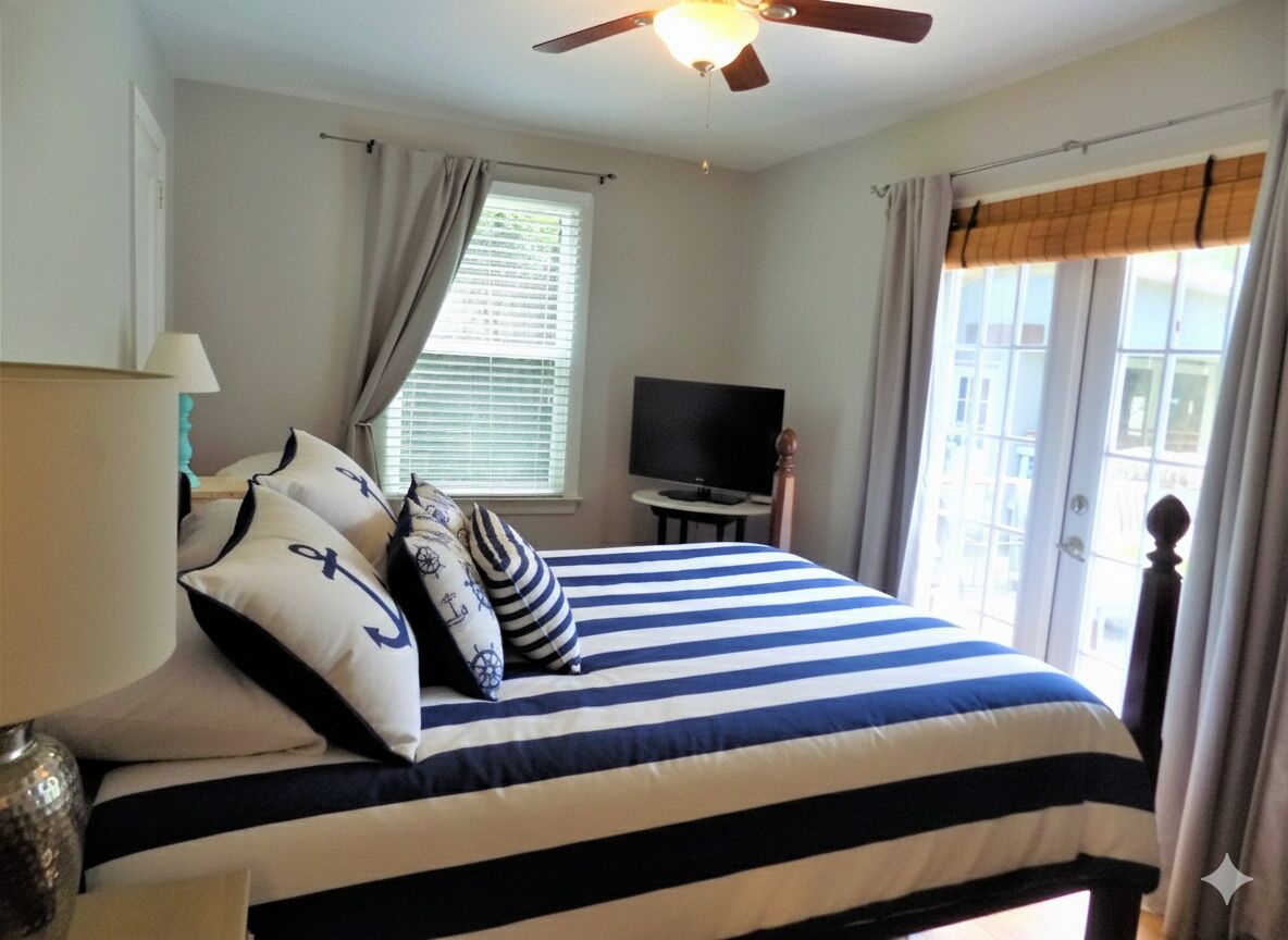 2 bedrooms, desk, iron/ironing board, WiFi