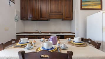 Apartment | Dining room