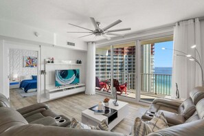 TV - Ocean View, Cozy Remodeled Condo #1713 - sleeps 4 (Panama City Beach)