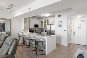 Interior - Ocean View, Cozy Remodeled Condo #1713 - sleeps 4 (Panama City Beach)