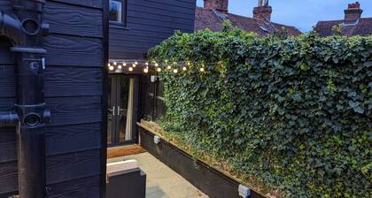Awarded 'Best Boutique Stay' w/hot tub, bar and karaoke room