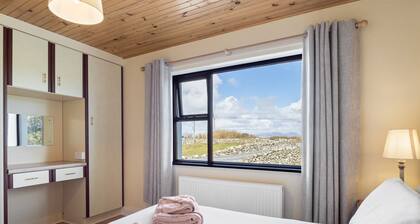 Little Tara - Family Escape Near Beaches, Golf & Coastal Adventures