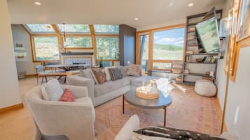 Smart TV, DVD player