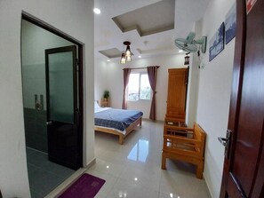 Free WiFi, bed sheets - Cam Ly Homestay (Da Lat)