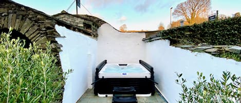 Baignoire à remous extérieure