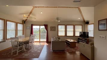 Cottage, 3 Bedrooms | View from property