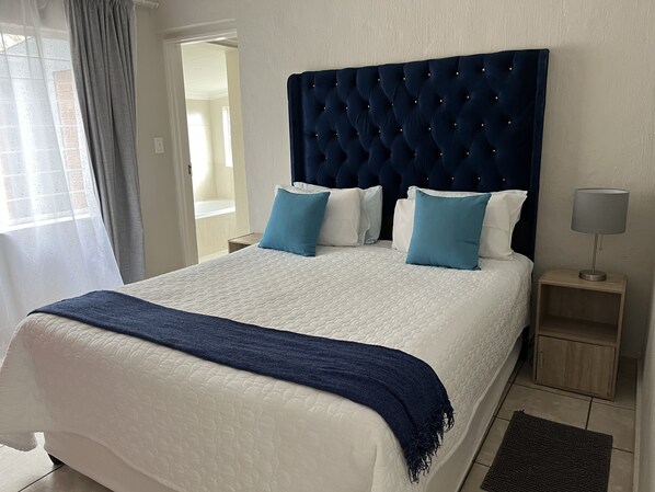 4 chambres, fer et planche à repasser, Wi-Fi, draps fournis