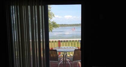 Oneida Lake Fishing, With a Game Room